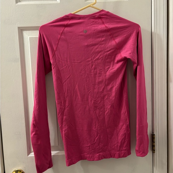 Lululemon size 4 - Picture 3 of 3